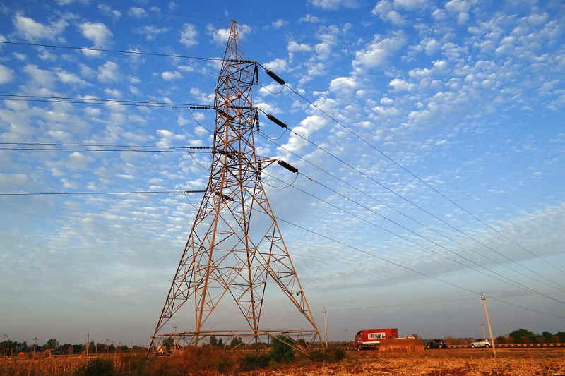  high-voltage power line