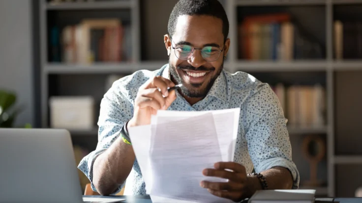 STAR Method for Resumes and Job Interviews (with Examples)